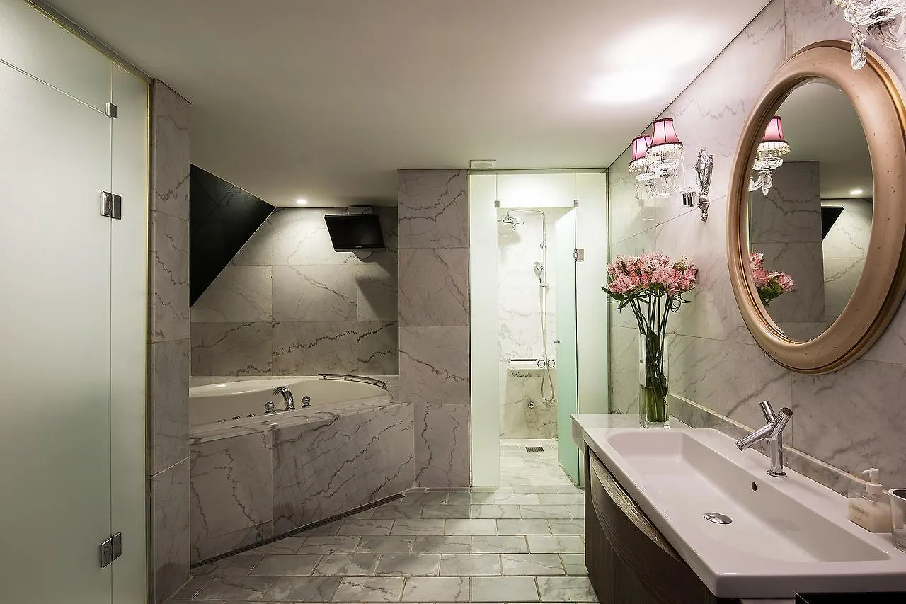 Nineth Hotel Seoul
